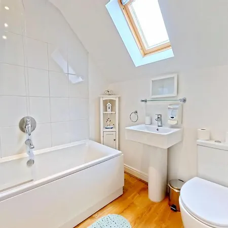Holiday home Bayside - Seaview And Balcony - Part Of The The Bay Village With Pool, Gym And Direct Access, Pub, Restaurant, Tennis And Meadows Walks *